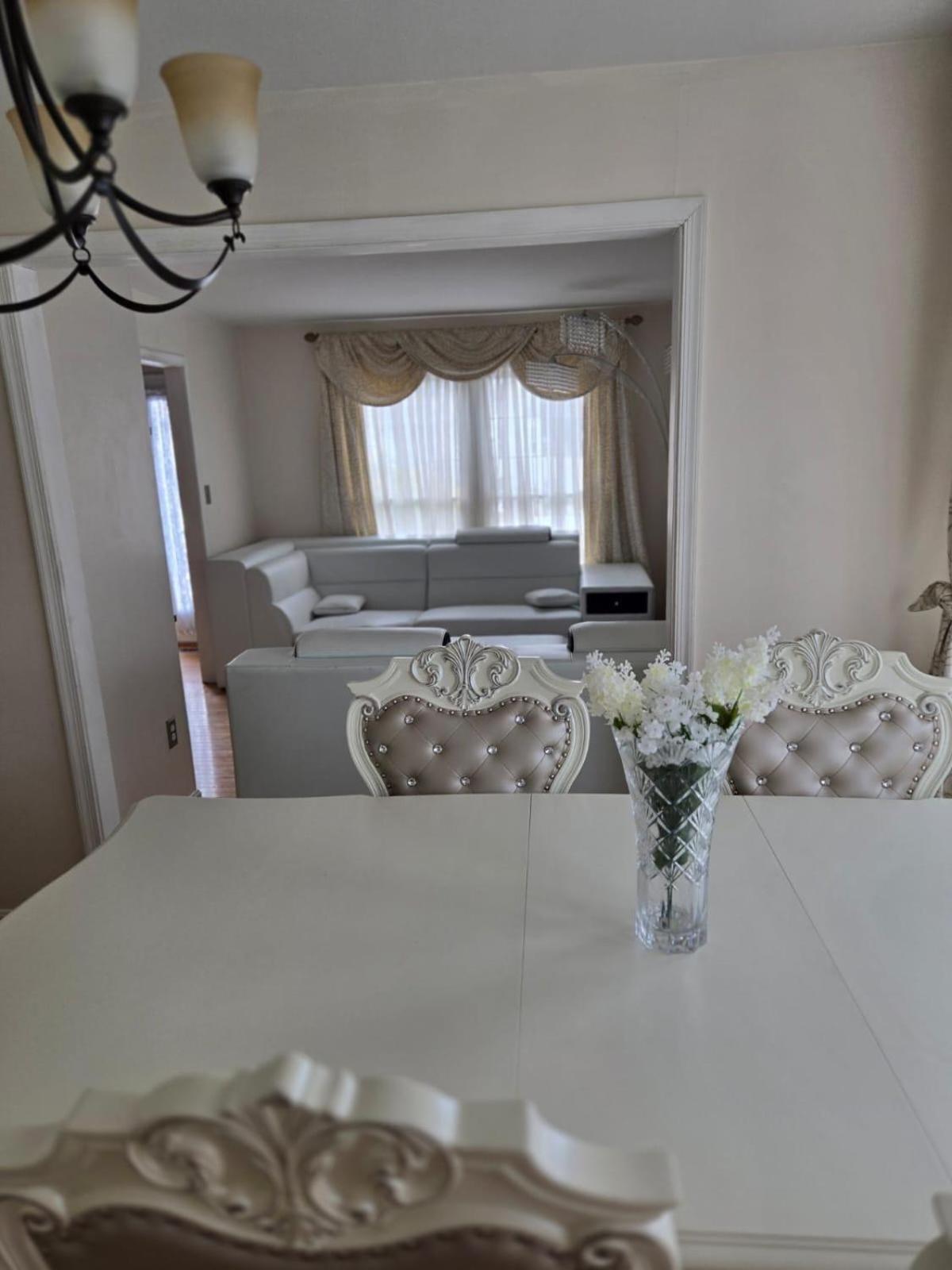 Special Rate Worthy Posh And Magnificent 4 Bedrooms And Two & Half Bath Greenbelt Luaran gambar