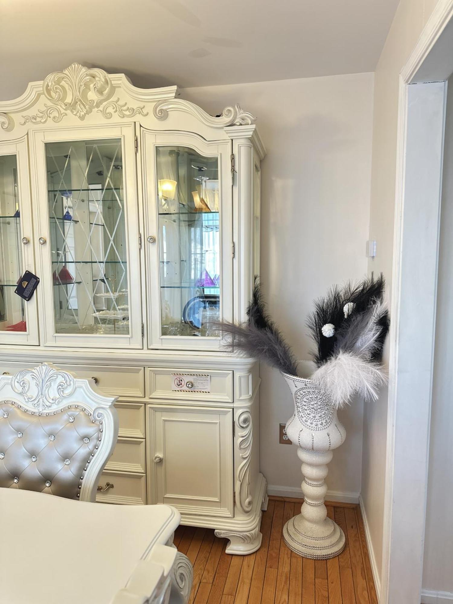 Special Rate Worthy Posh And Magnificent 4 Bedrooms And Two & Half Bath Greenbelt Luaran gambar